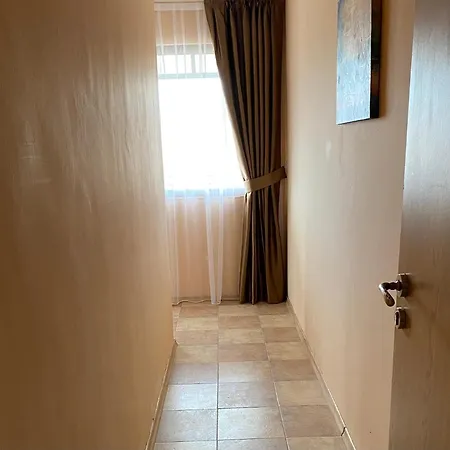 Guest House Prima מלון 2*